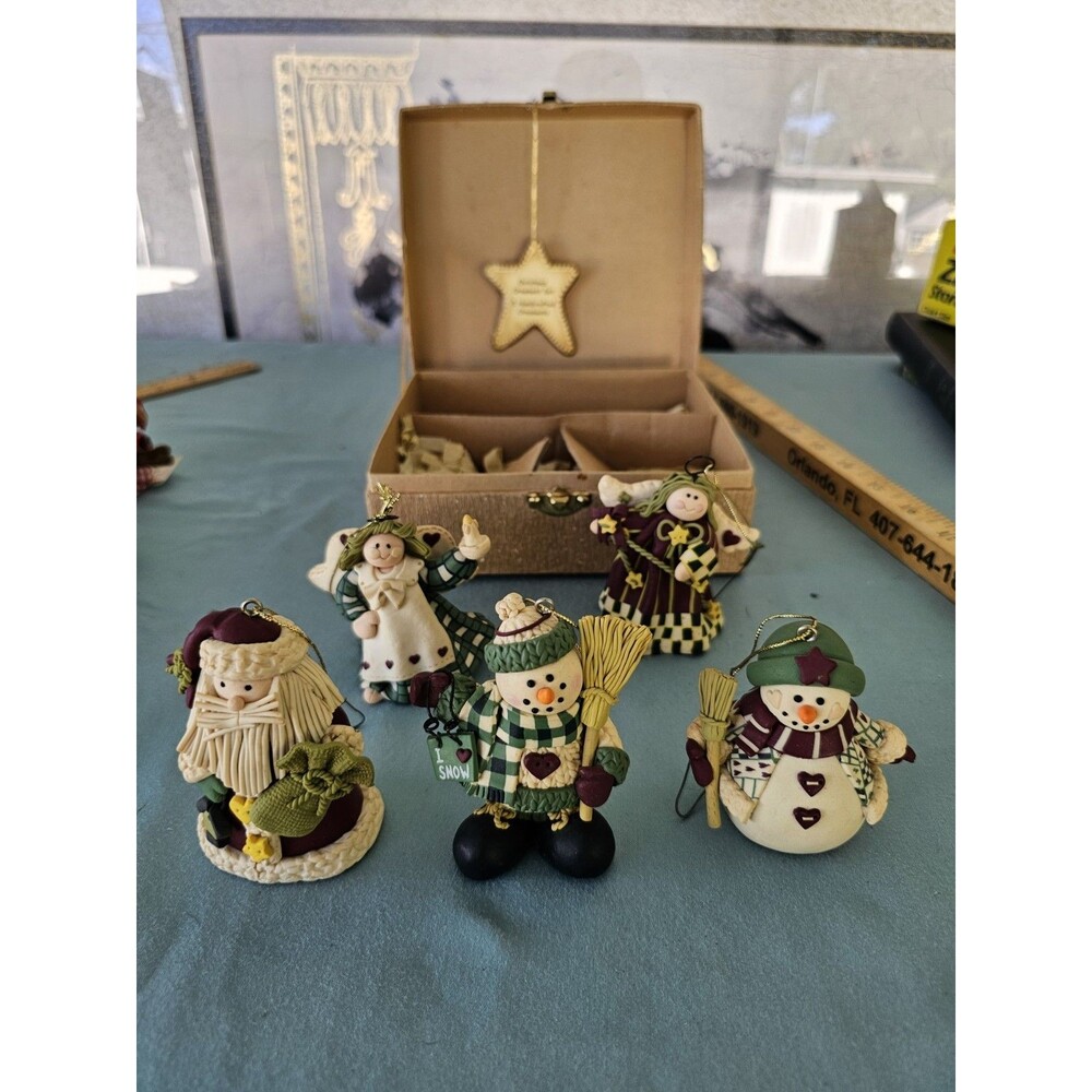 Set Of 5 Vintage Hand Painted Ornaments In Case
